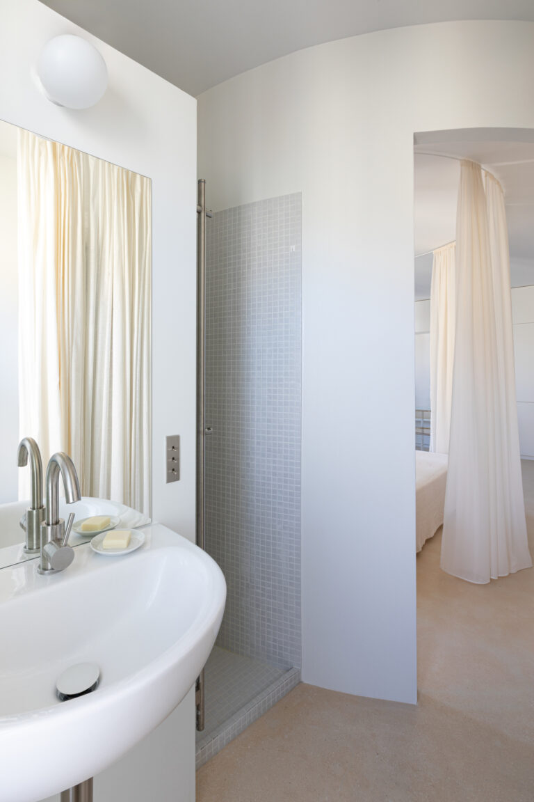 40 m² sur deux niveaux aux Lilas (93)