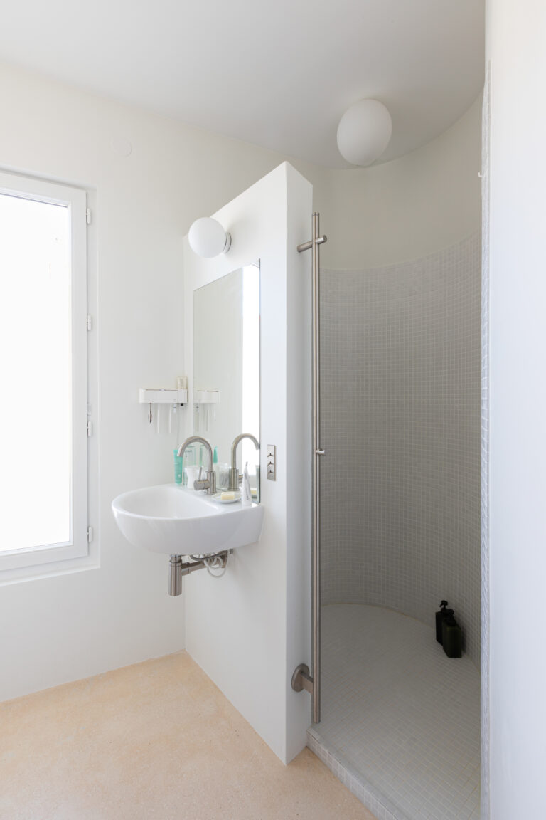 40 m² sur deux niveaux aux Lilas (93)