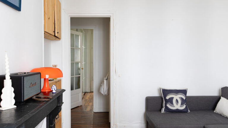 35 m², parquet-cheminée sur la Butte Montmartre