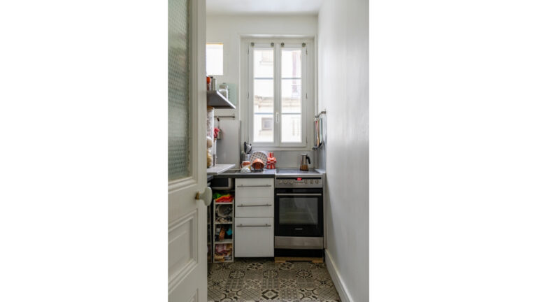 35 m², parquet-cheminée sur la Butte Montmartre