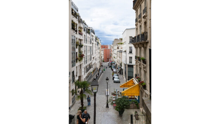 35 m², parquet-cheminée sur la Butte Montmartre