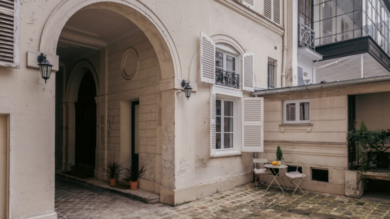 Un duplex comme une petite maison de 32 m²